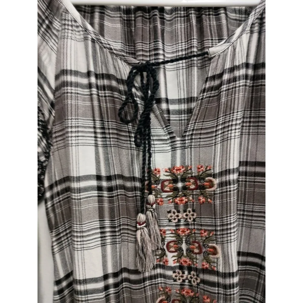 Vintage Emroidered Plaid Peasant Top - Black & White with Orange Accents